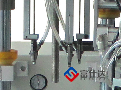 空調(diào)自動鎖螺絲機(jī) 空調(diào)自動鎖螺絲機(jī)